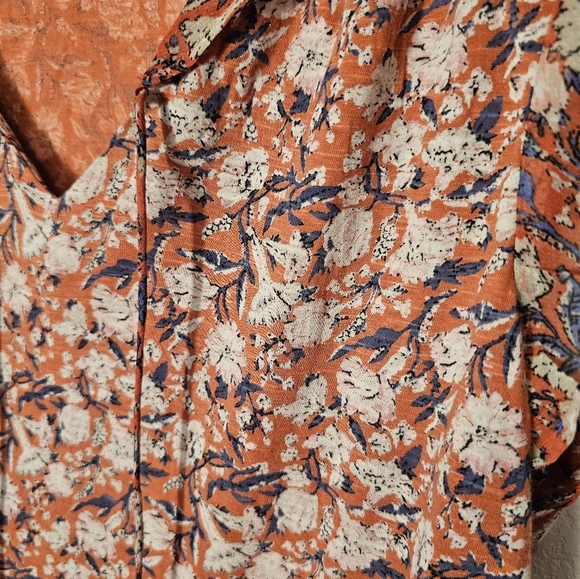 Lucky Brand Floral V-Neck Ruffle Sleeve Top Women's Size Small P NWOT - Picture 3 of 8